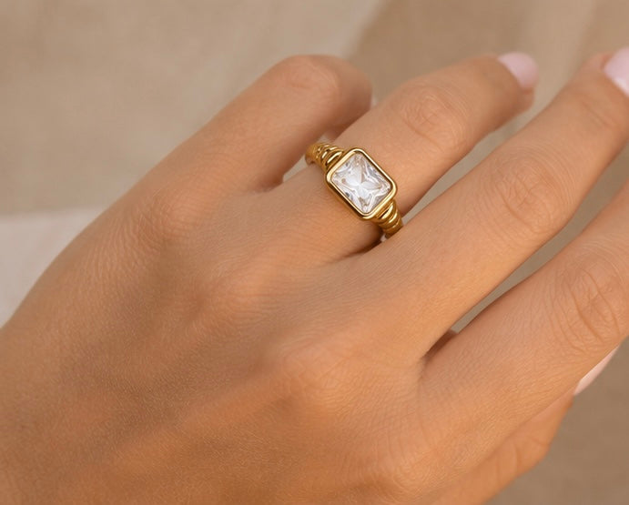 Queen Ring