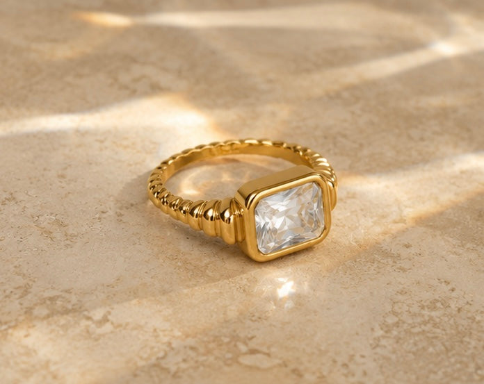 Queen Ring