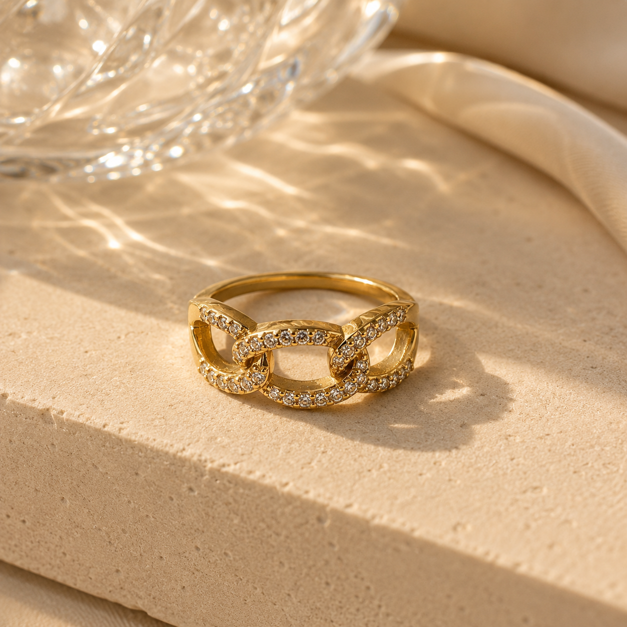 Double 8 Ring Gold